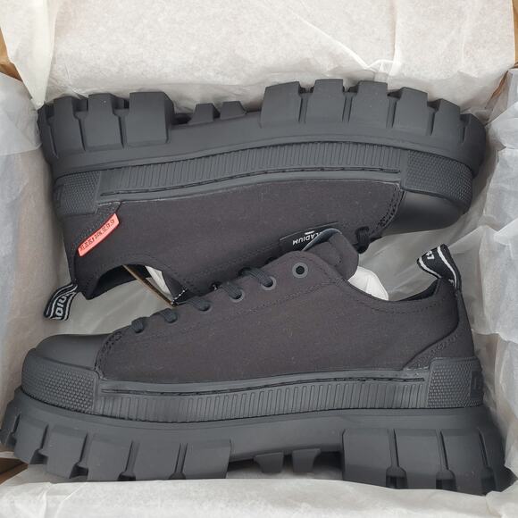 Palladium Womens 8 Revolt Lo TX Black/Black Platform Shoes 97243-010-M New - Picture 8 of 9